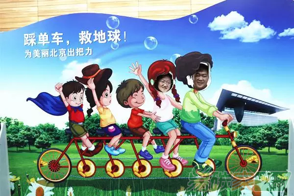 中國(guó)通過(guò)一系列鄭重承諾向世界傳遞出強(qiáng)有力的政治信號(hào)，表明其堅(jiān)持走綠色、低碳、可持續(xù)發(fā)展道路的決心